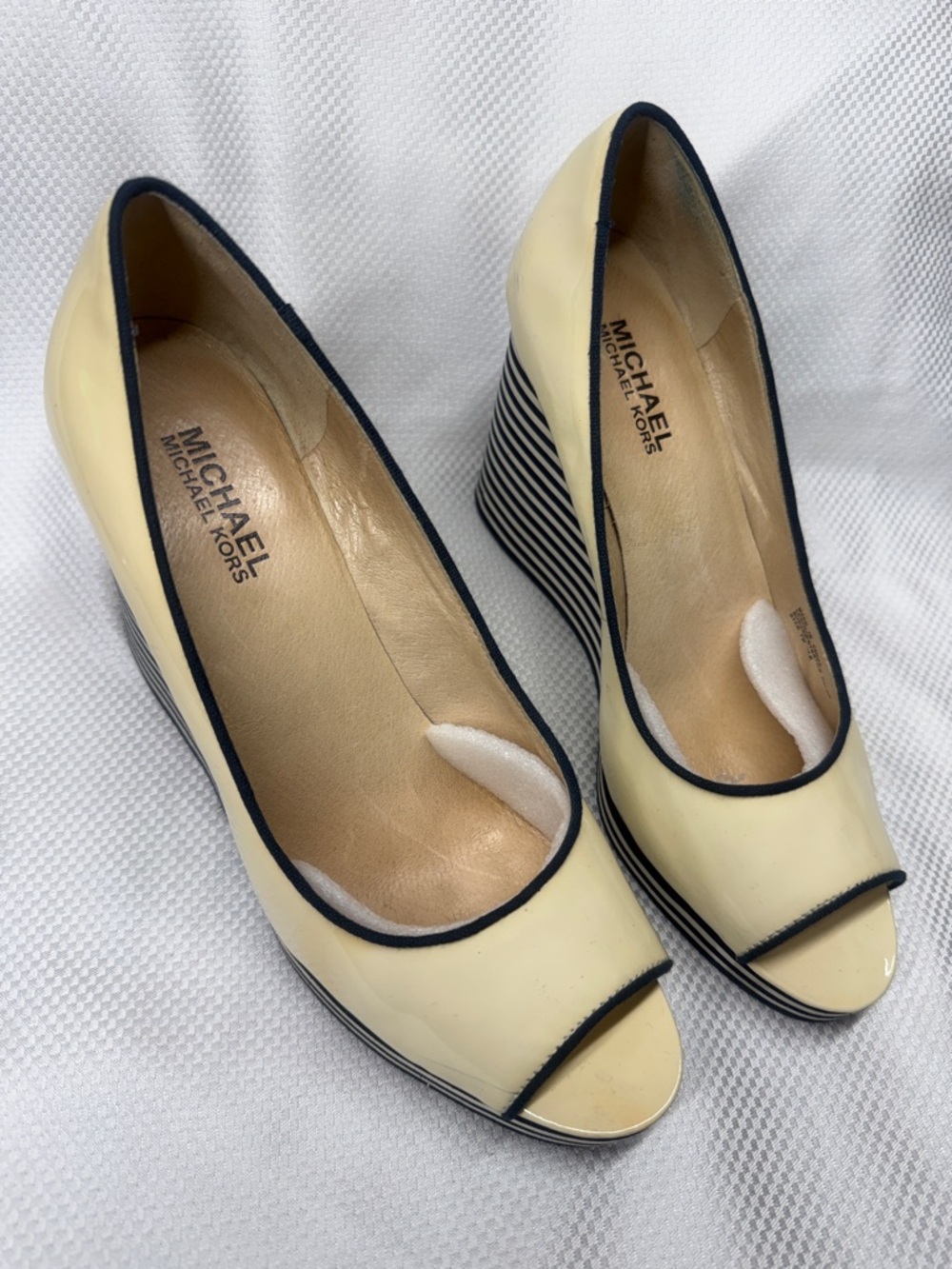 Michael Kors Cream Patent Peep-Toe Wedges with Navy Trim - Size 7